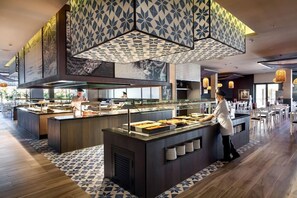 Unclassified image, 5 of 60, button