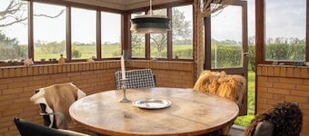 Renovated country home 50 m from the sea