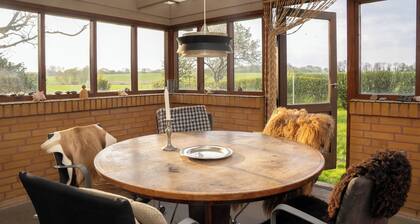 Renovated country home 50 m from the sea