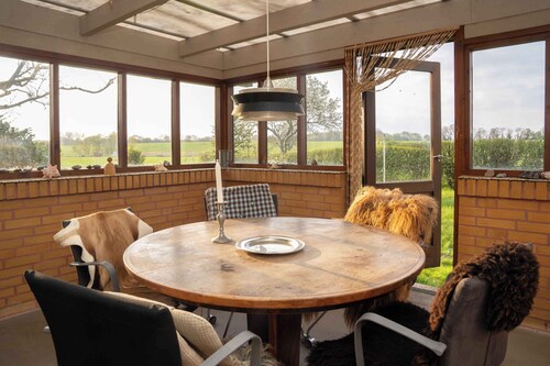 Renovated country home 50 m from the sea