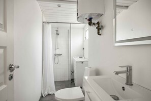 Shower - Charming summerhouse near Gilleleje and Hornbæk (Gilleleje)