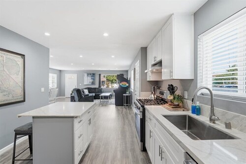 San Diego 3 Bedroom Urban Escape