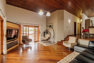 Casa, para fumantes | 4 quartos