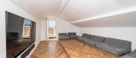 Apartment | Living area