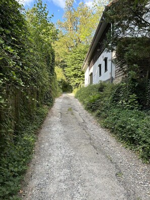 House | View from property - Holiday Home in Ruisseau de Vaux (Villers-le-Bouillet)