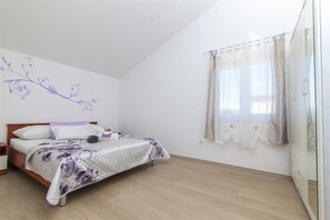 House | 5 bedrooms, iron/ironing board - Villa With sea View, Pool and Sauna (Sibenik)