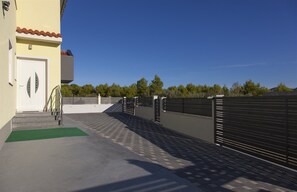 House | Reception - Villa With sea View, Pool and Sauna (Sibenik)