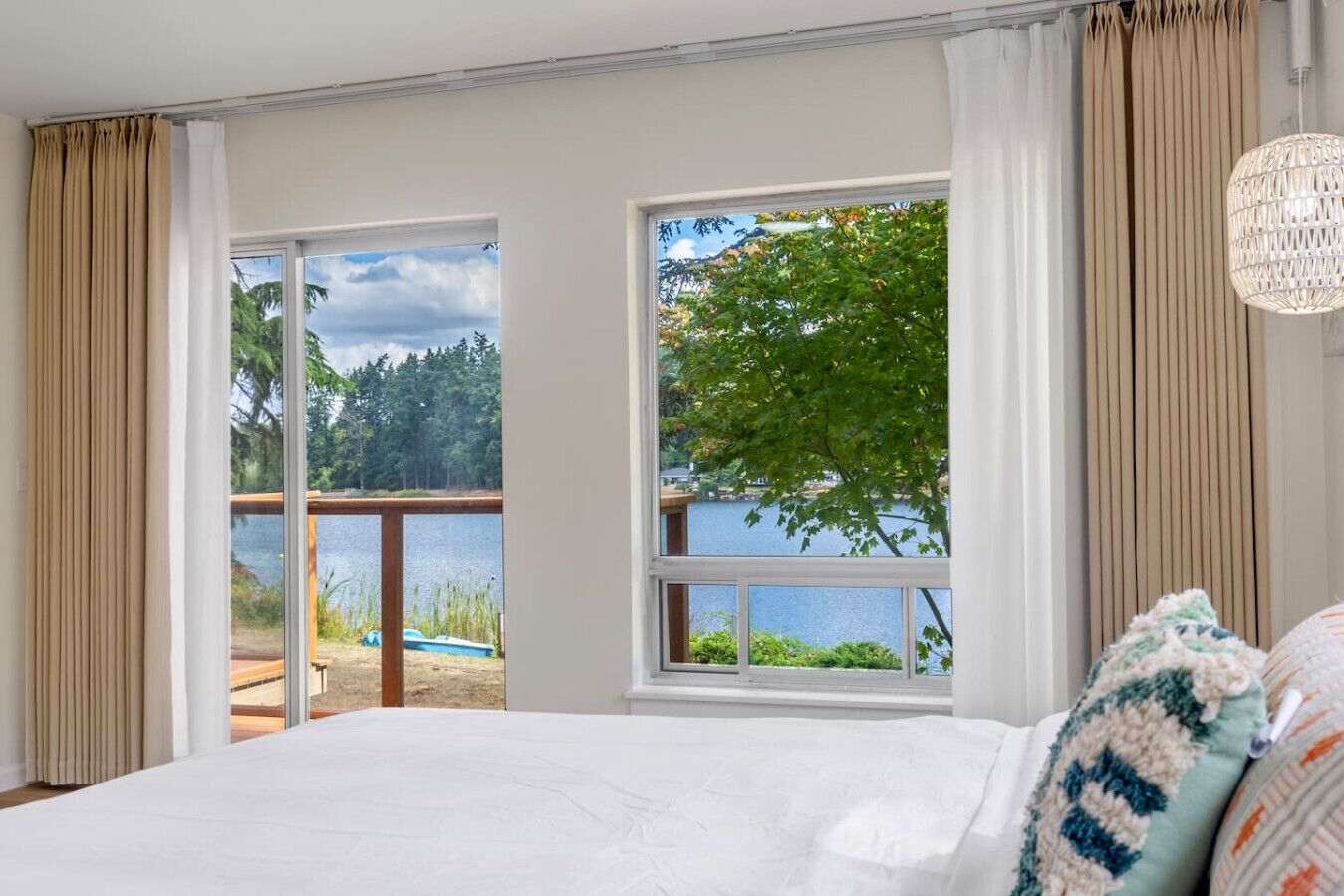 Fer et planche à repasser, Wi-Fi, draps fournis