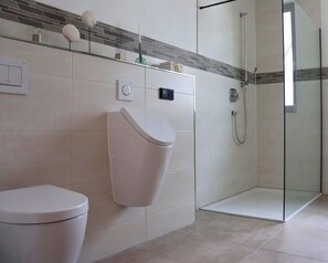 Bathroom - Eifel Finca With Whirlpool and Garden Lounge (Wiesbaum)