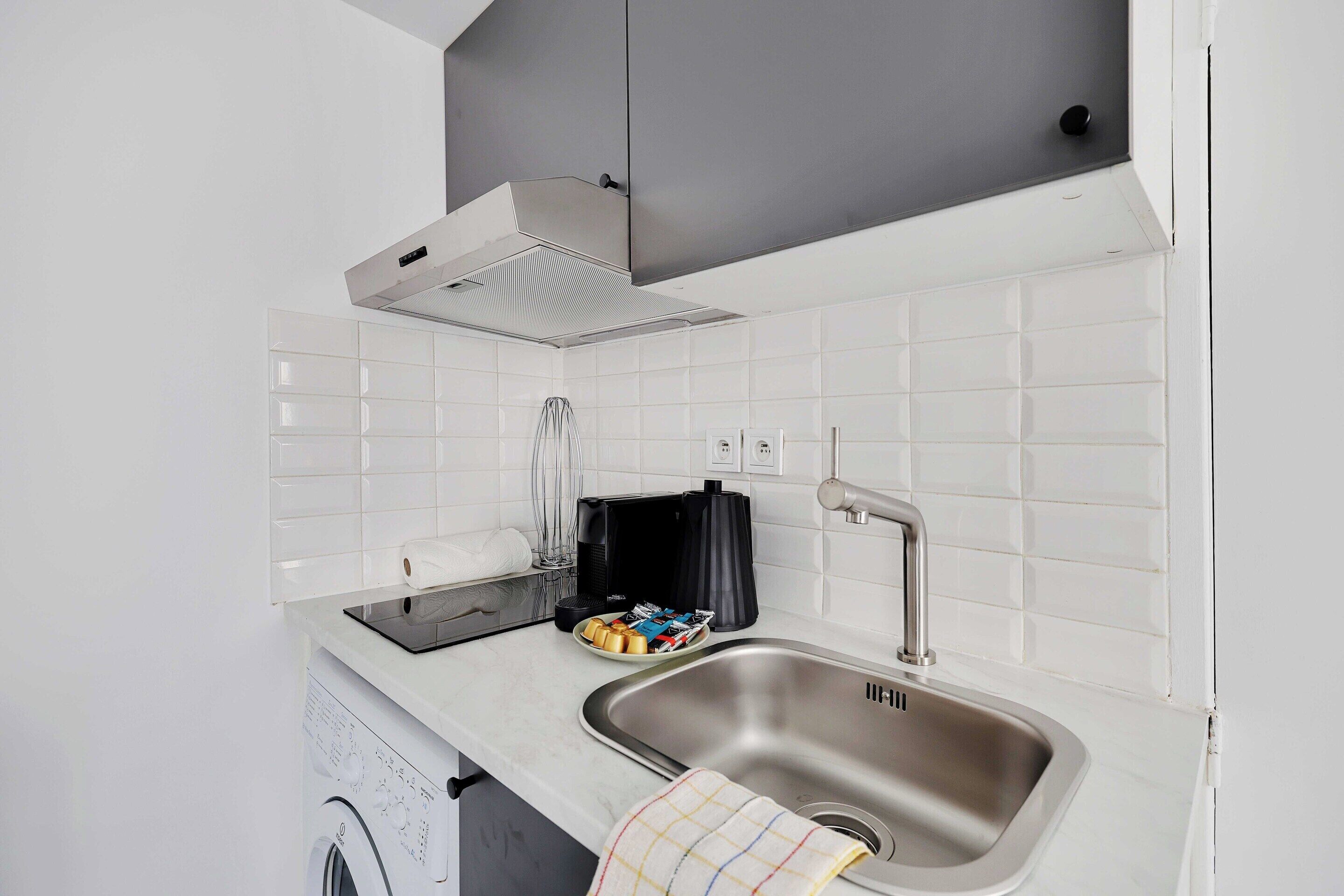 아파트 | 전용 주방 | 냉장고, 전자레인지, 쿡탑, 커피/티 메이커