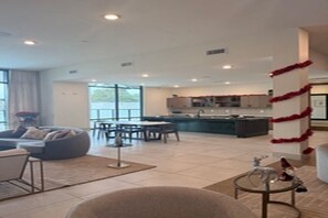 Interior - Luxury Stay – Tech Ridge 15 min to Downtown (Austin)