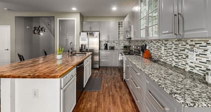 Relaxing Casa Grande Retreat w/ Pool & Patio