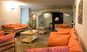 Interior - Cottage Near Tarn Gorges & Cevennes Park (Massegros Causses Gorges)