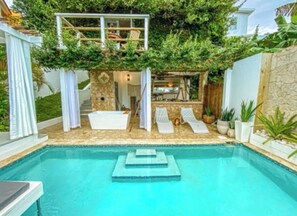 Piscine extérieure