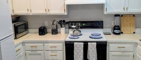 Microwave, oven, stovetop, dishwasher