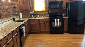 Microwave, oven, stovetop, dishwasher