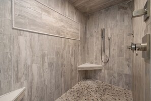 Shower, towels - Spruce Park H - Cozy East Vail Home with Private Hot Tub - Easy Village Access (Vail)
