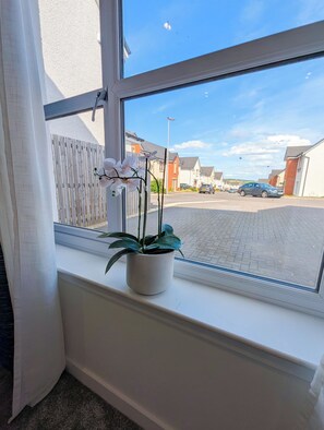 Interior - A stylish modern studio stay near attractions with comfy room and vibrant design (Denny)