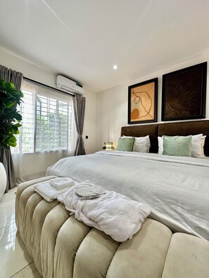 2 bedrooms, iron/ironing board, WiFi, bed sheets - Luxury Modern style 2 bedroom 2 bathroom Apt Lekki phase 1-24/7 power & security (Lekki)