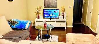 COZY STAY C
Near Fort Campbell, APSU, exit 1 & 4, 2bed Apartment, Self Checking