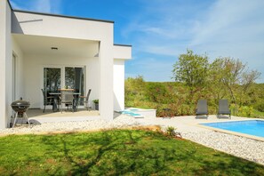 Outdoor dining - Villa Casa Mia (Istria - Peruški) (Peruški)