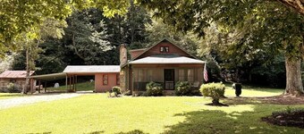 The Cabin in Moody Hollow