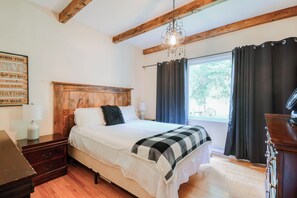 Room - Chalet Petit Bonheur - Waterfront (beautiful beach) - Fully equipped (Val-des-Bois)