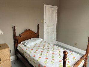 2 dormitorios, tabla de planchar con plancha, wifi y ropa de cama