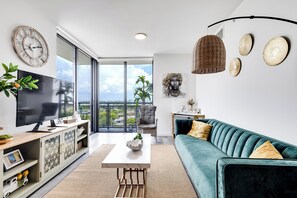 Condo, City View | Living area - 3Bedroom 2 Bath Condo  (Miami)