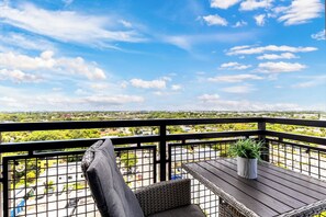 Property grounds - 3Bedroom 2 Bath Condo  (Miami)