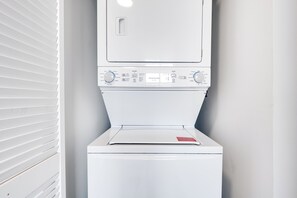 Interior - 3Bedroom 2 Bath Condo  (Miami)