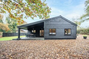 Exterior - Curly Tail Barn, Ashfield (Stowmarket)