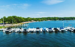 Marina - Lakeside Family Home  Walk to Beach (Williams Bay)