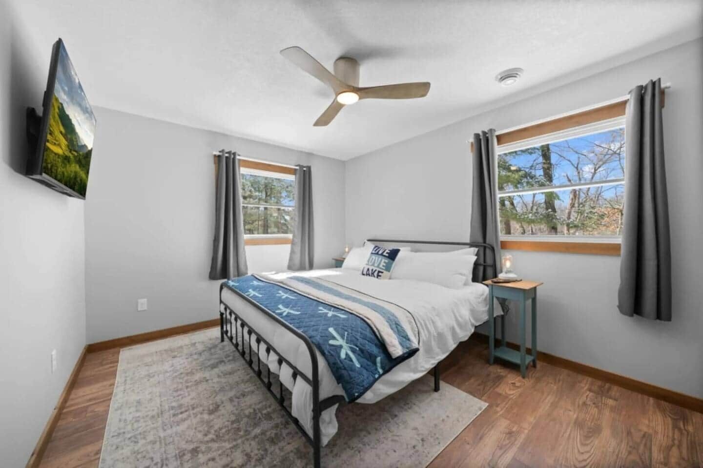 3 bedrooms, WiFi, bed sheets