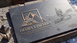 Miscellaneous - STONE AND SLATE - tucasaenlospirineos (Escarrilla)