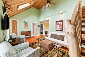 TV, fireplace, video games, DVD player - Downtown Crossing Condo | Walk everywhere, pet friendly (Rangeley)