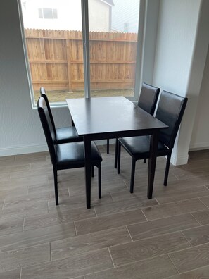 Dining - Lovely studio in charming Hanford perfect for getaway (Hanford)