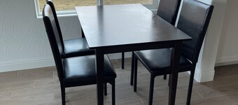 Lovely studio in charming Hanford perfect for getaway