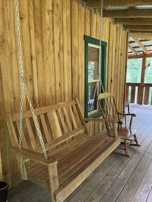 Terrace/patio - Tucked away 4-bedroom farmhouse - Close to Steubenville, Pittsburgh, Canton (Toronto)