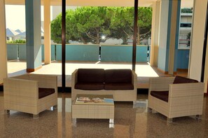 Interior - Holiday apartment with air conditioning, balcony and pool (Bibione)