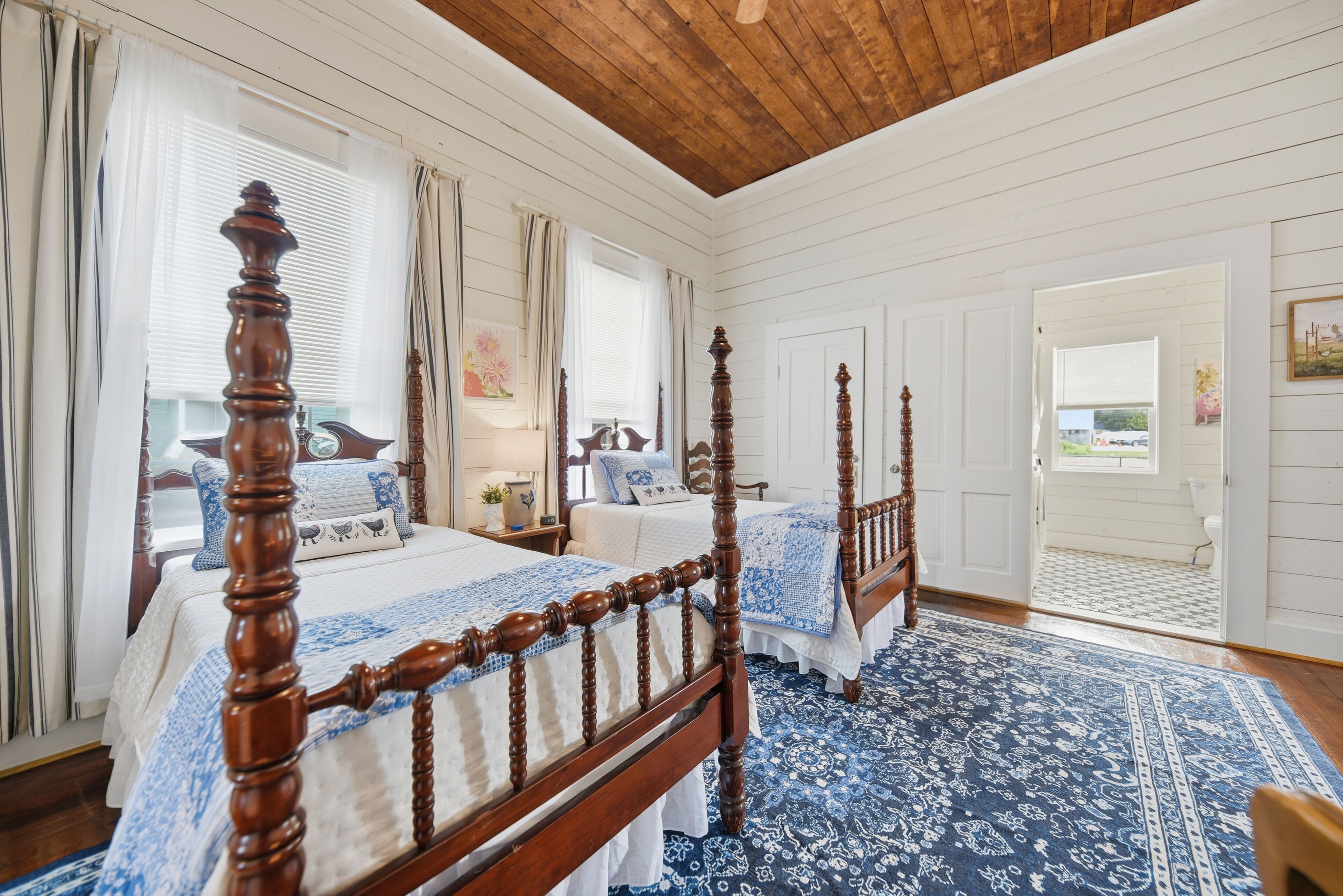 2 habitaciones, wifi gratis y ropa de cama 