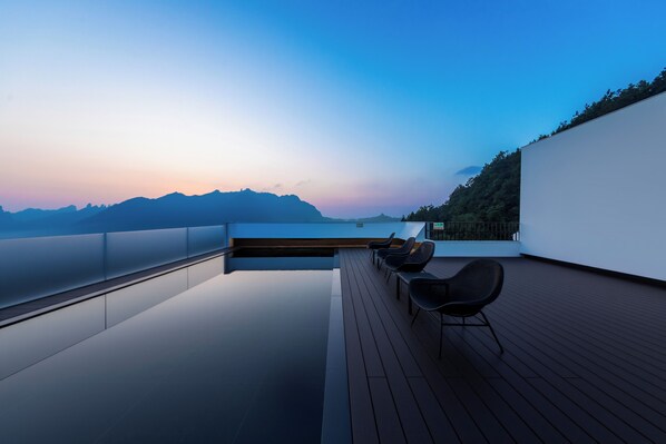 Familien-Suite, Bergblick | Terrasse/Patio