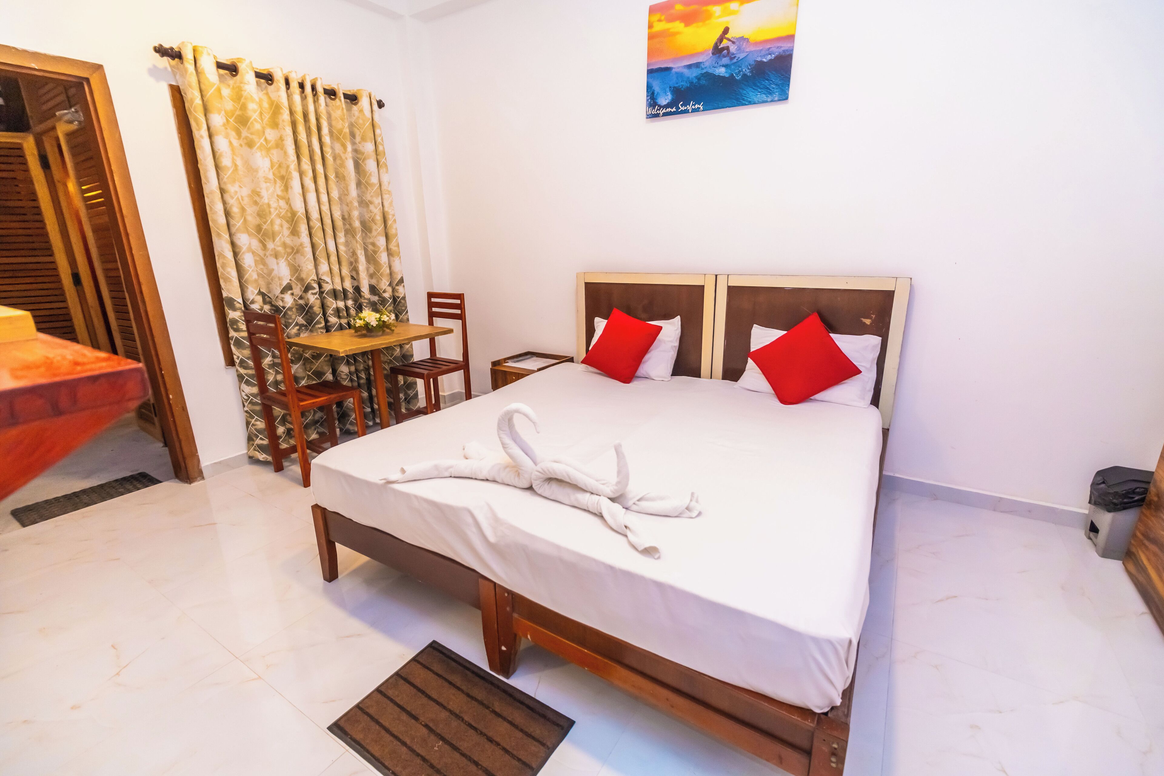 Una scrivania, ferro/asse da stiro, Wi-Fi gratuito