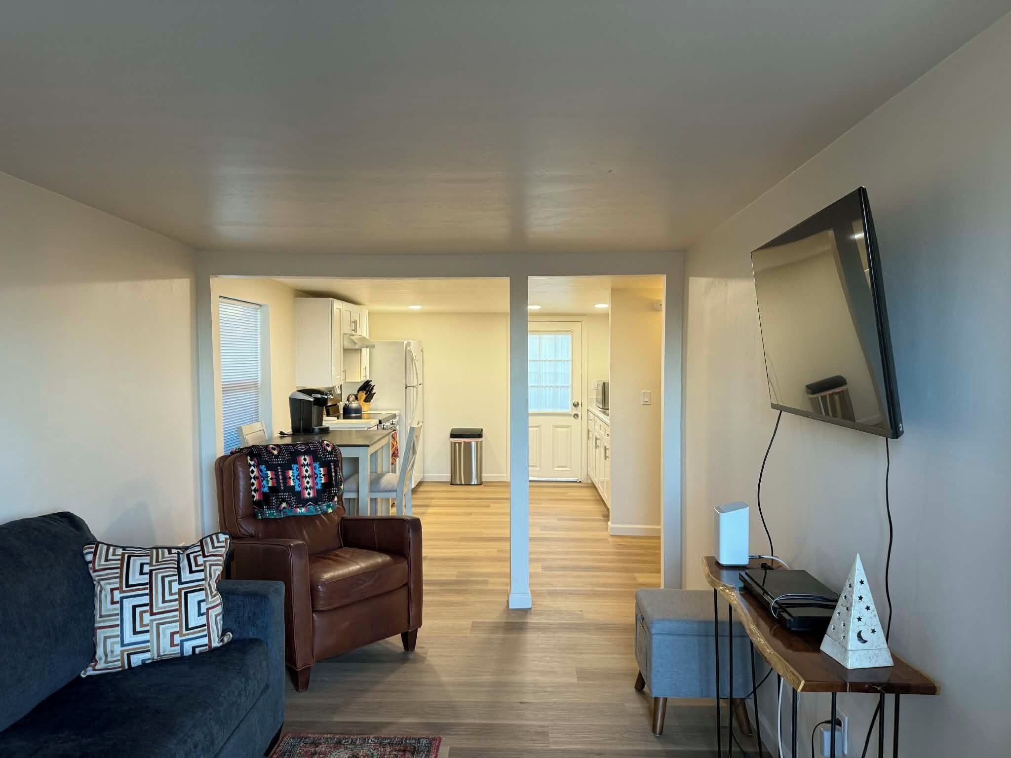 Smart TV, DVD player