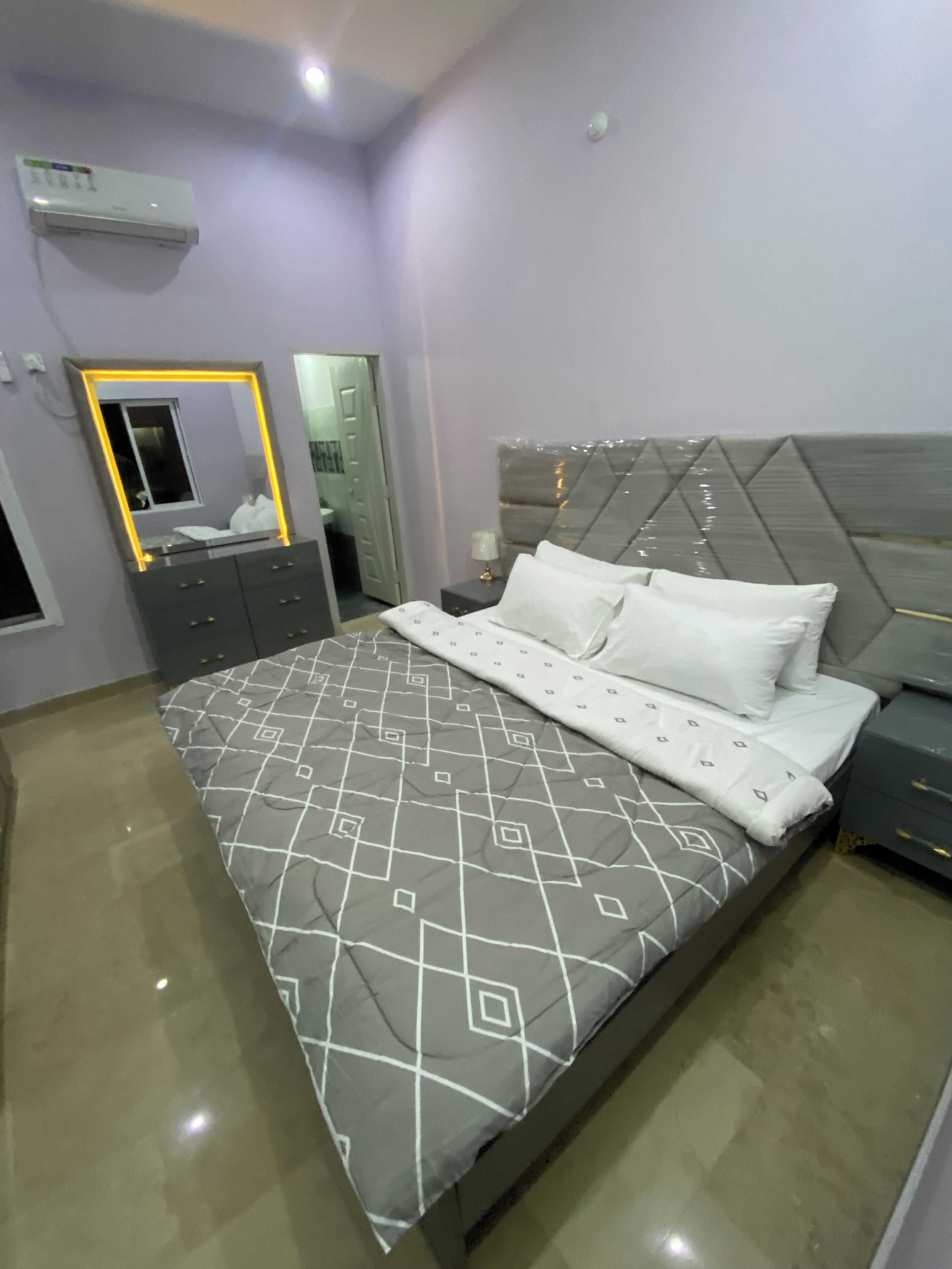 Fer et planche à repasser, Wi-Fi, draps fournis