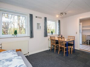 House | Interior - 4 Person Holiday Home in Hojer (Højer)
