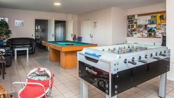 House | Games room