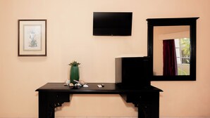 Single Room, Partial Ocean View | Free WiFi, bed sheets - Hotel Boca de Yuma (Boca de Yuma)