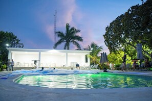 Outdoor pool, pool umbrellas