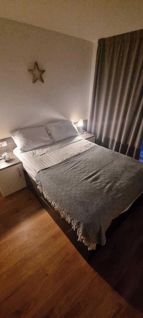 Iron/ironing board, WiFi, bed sheets - Central Liverpool 1-Bed Apartment (Liverpool)
